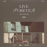 Small_live_forever_juli_giuliani