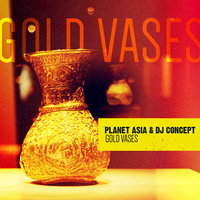 Small_gold_vases