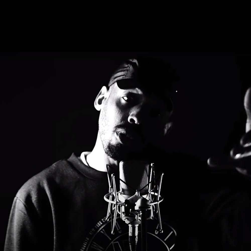 Portada de Kiss The Sky