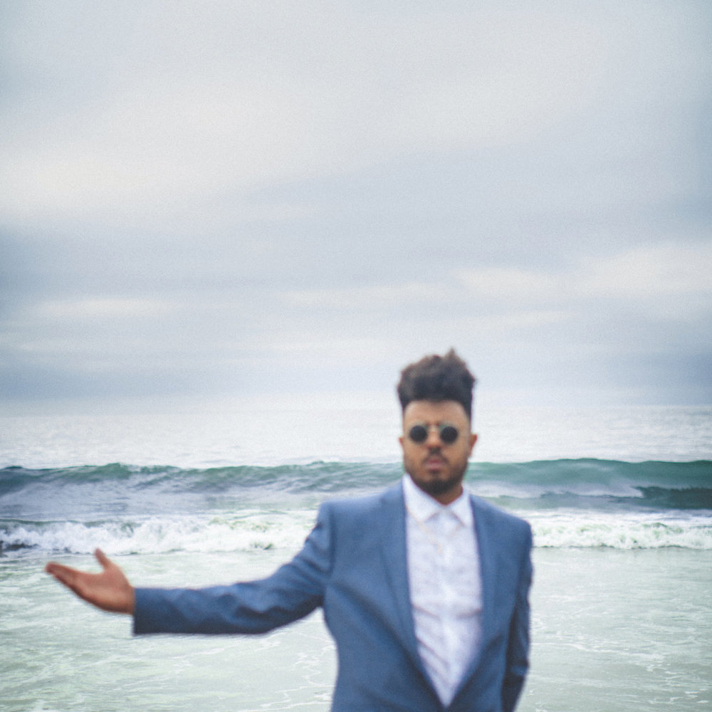 The Color Blu​(​e)