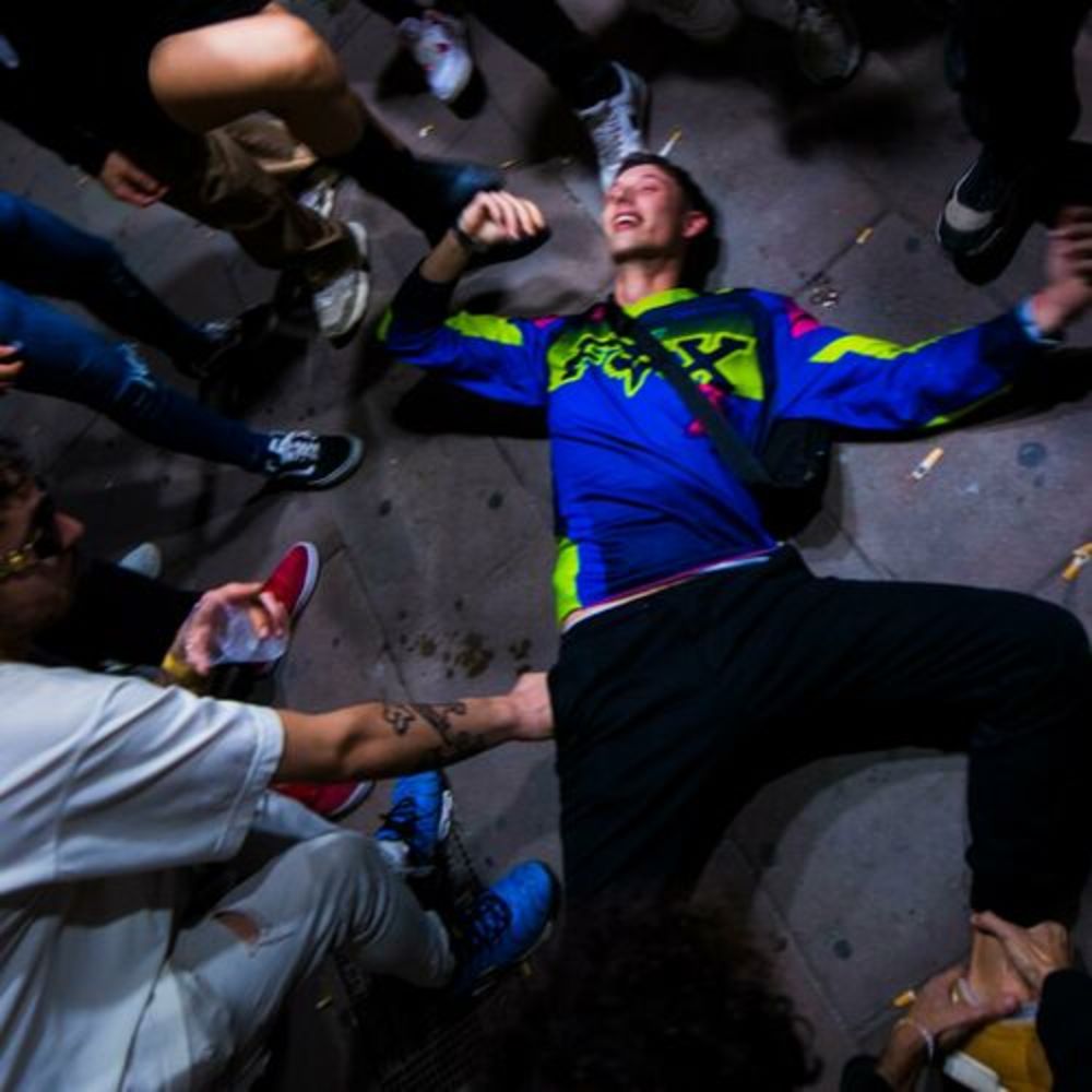 Portada de No Confíes en Nadie Del Pueblo