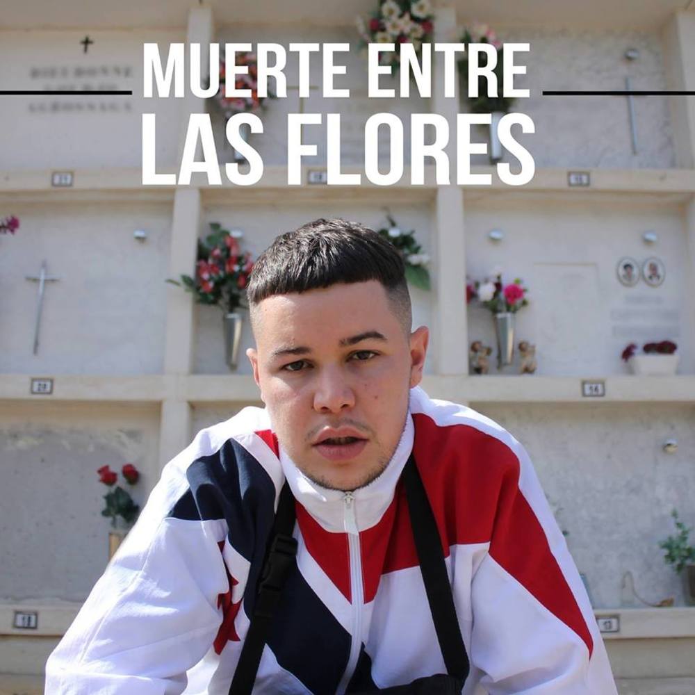 Muerte Entre Las Flores