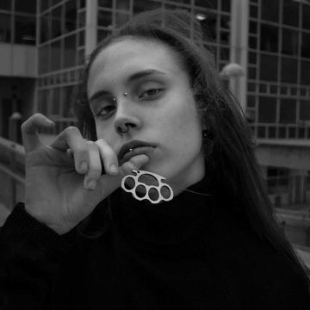 Ly Raine