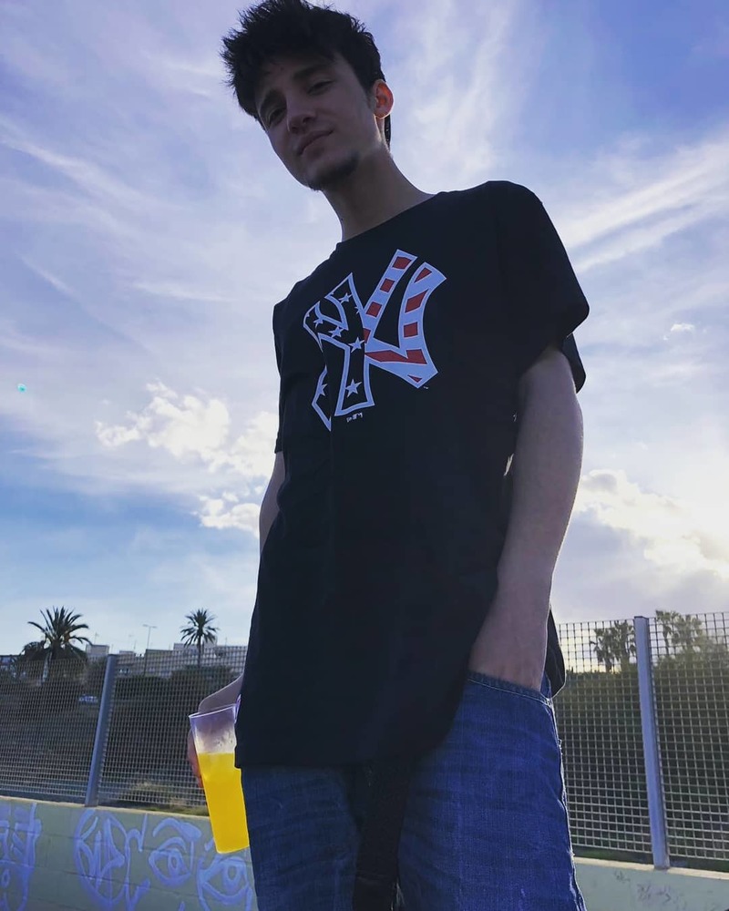 Vnder