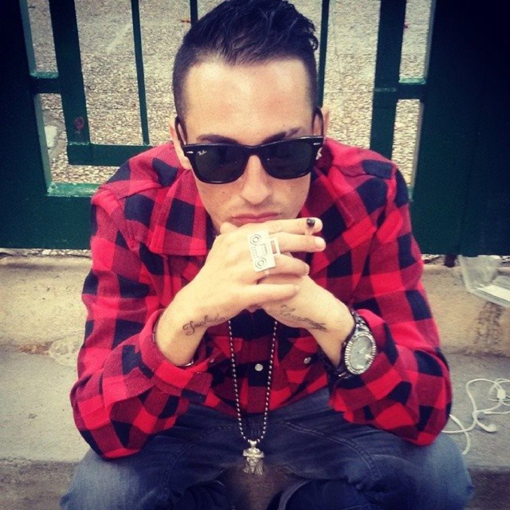 Jay Hernández