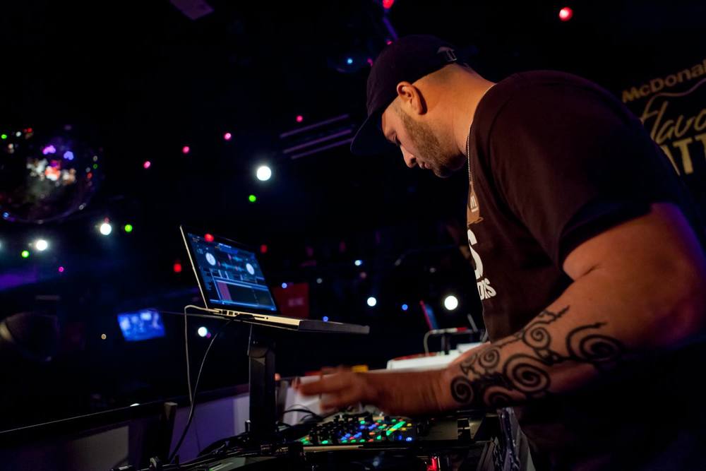 DeeJay Element