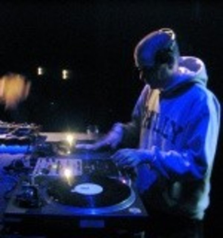 DJ Grazzhoppa